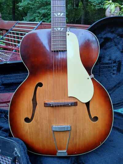 1950s Sunburst Kay K-40 USA made Jumbo Archtop Guitar with case
