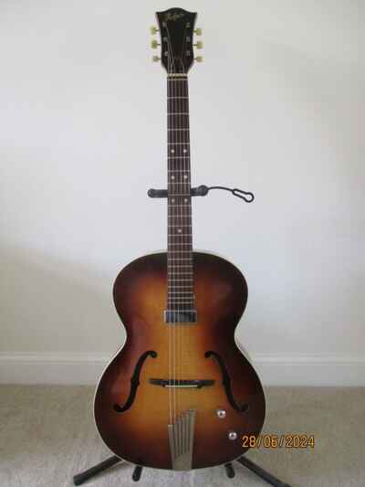 Hofner Guitar:Congress:Vintage 1962:Archtop:Electro-acoustic:Excellent condition