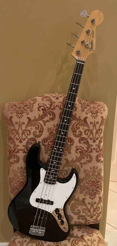 Fender Jazz Bass 4-String Japanese (1984-1987 mfg)