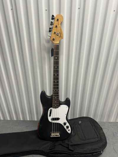 1975 Fender Musicmaster Bass