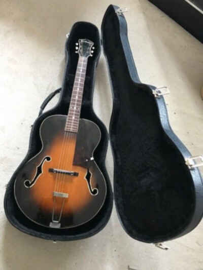 Gibson-Cromwell Guitar:Vintage 1930s:Archtop:Acoustic:with modern Hardcase.