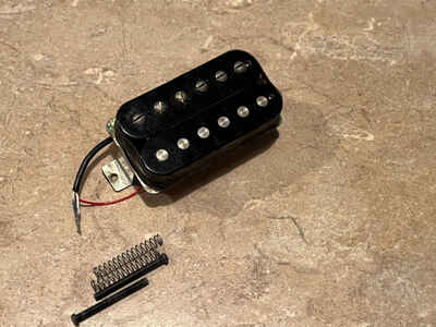 1980s Fender Japan Contemporary Stratocaster guitar humbucker Dragster