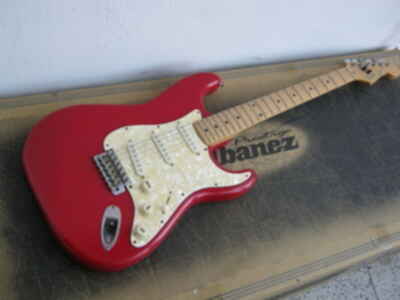1986 SQUIER by FENDER STRATOCASTER - made in JAPAN