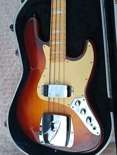 FENDER 1977 / 1978 JAZZ BASS ELECTRIC BASS WITH FENDER 90S HARD CASE GREAT PLAYER