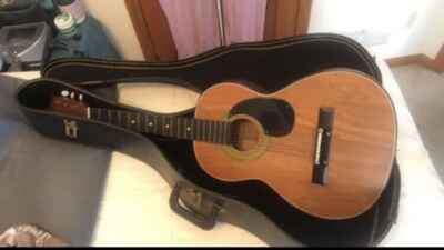 Kay K-105 Acoustic Guitar Great Guitar  Good Condition w / CASE