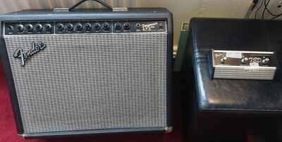 Fender Performer Amp and Footswitch-immaculate Condition.  1993 Vintage.