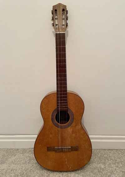 Accoustic guitar Hijos De Vicente Tatay No 13 Valencia Vintage Spanish