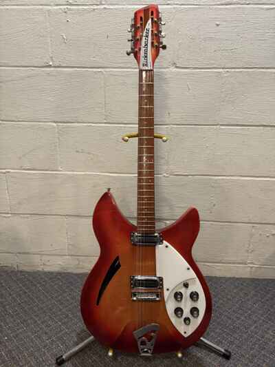 1967 Rickenbacker 330 / 12 Semi-Hollow 12-String Electric Guitar - Fireglo