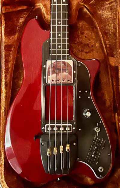 Ovation Magnum 2 Bass 1977 - Cherry Red - Graphic EQ - RARE!