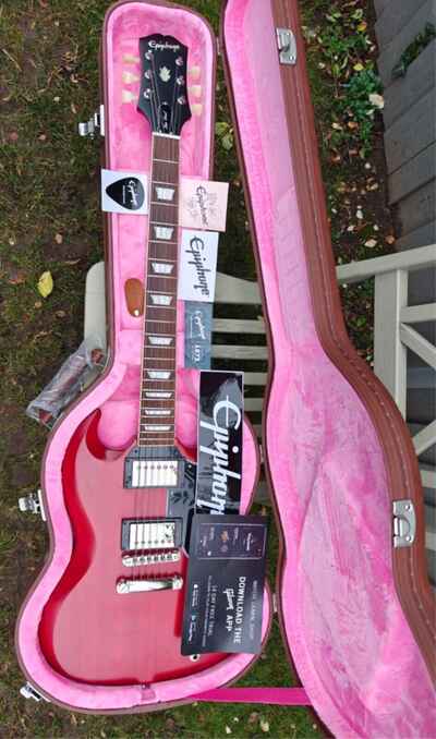 Epiphone 1961 Les Paul SG Standard in Aged - Cherry with Case