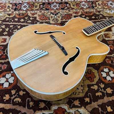 Vintage 1958 Hofner President Natural Wood Acoustic Archtop Guitar w /  Case 1950s