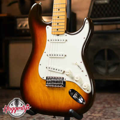 Fender 1982 Dan Smith Stratocaster - Three-Tone Sunburst with Original Hardshell