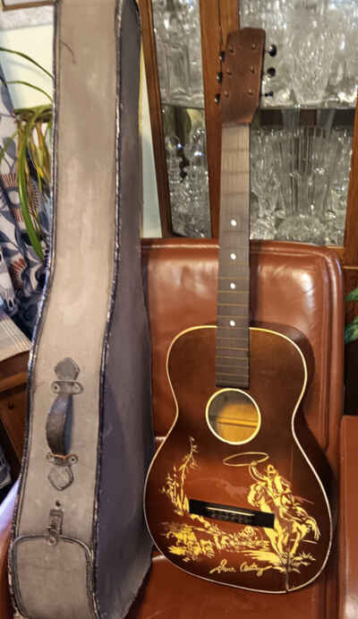 1941 Harmony Gene Autry Cowboy Stenciled Parlor Guitar w / Original Case!