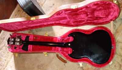 gibson sg bass with case