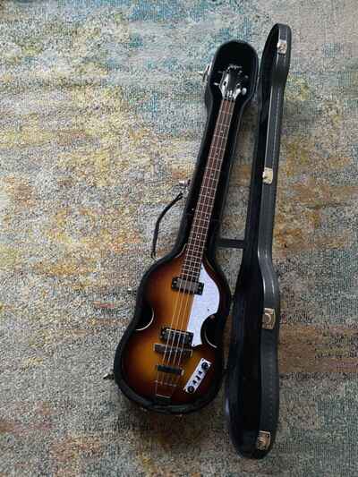 Hofner Ignition 4-String Electric Bass Guitar - Sunburst and leather hard case