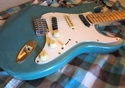 Vintage Stratocaster Electric Guitar 1980