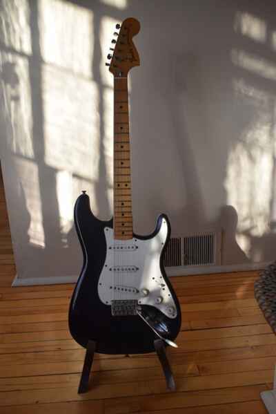 1975 Fender Stratocaster Black original with extras and case