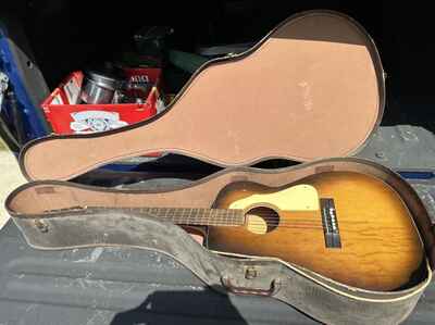 Vintage 1956-1959 Harmony Silvertone H602 Acoustic Guitar