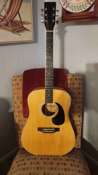 Vintage 1979 Morris, Aria Suzuki? Acoustic Guitar Made in Japan   Martin D Style