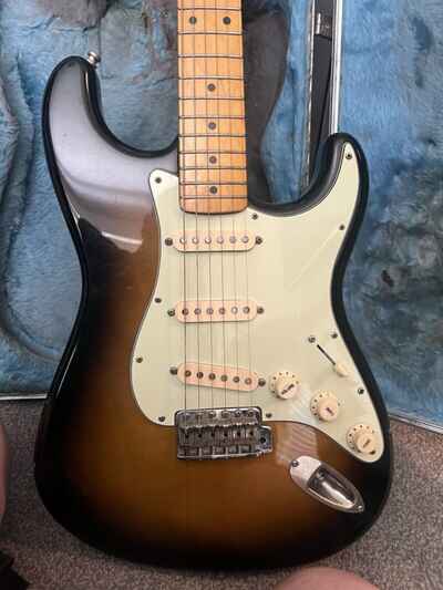 Fender Stratocaster - Crafted in Japan MIJ 1984-1987