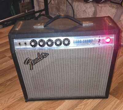 Vintage 1977 Fender Vibro champ Amplifier All original Silverface 100% Original