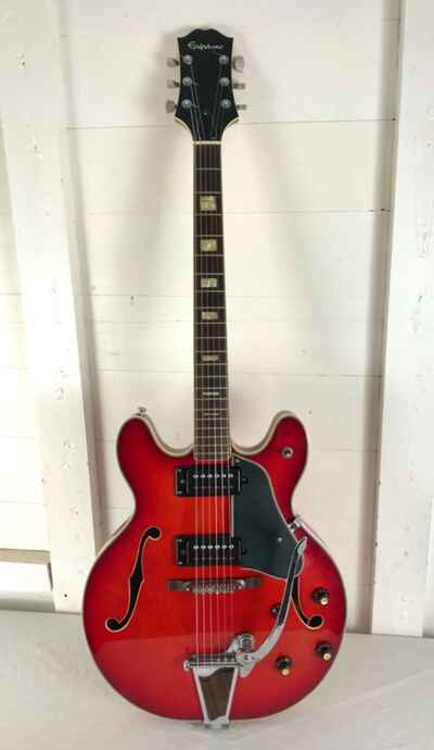 c. 1970 Epiphone Electric Guitar w /  Case. Model 5102TE. Vibrato. 335 Copy