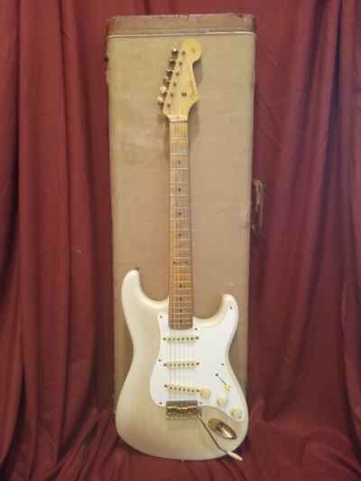 1957 ORIGINAL VINTAGE FENDER STRATOCASTER MARY KAYE