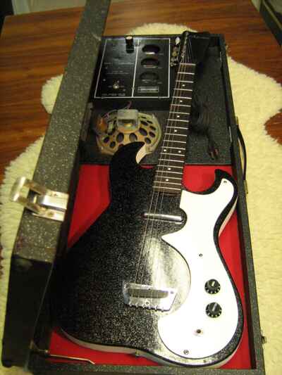 Silvertone 1448 1963-64 Black Sparkle Guitar / Amp in Case