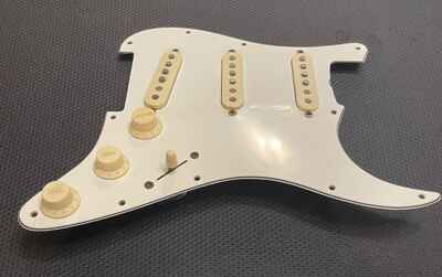 Vintage 1972 Fender Stratocaster pickguard pickup assembly pots Hendrix Gilmour