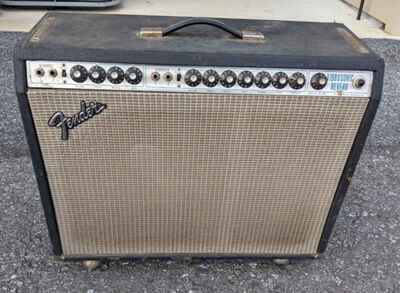 Vintage Tube Fender Vibrosonic Reverb Guitar amp 1970s