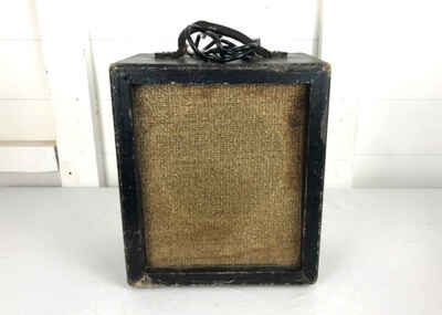 1963 Sound Projects (Letralab) Electric Guitar Amplifier. R100B. 1x8 " . Serviced!