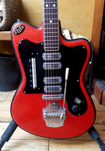 Vintage Crucianelli Elite 1963 V-40 Red Sparkle Guitar Rare White Binding