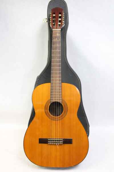 Alvarez 4103 Classical Acoustic Guitar Natural