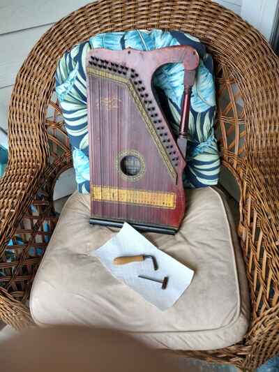 Mandolin Home Educational Co Hand Guitar cira 1800