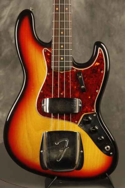 1964 pre-CBS Fender Jazz Bass refinished Sunburst w / orig. White hardshell case