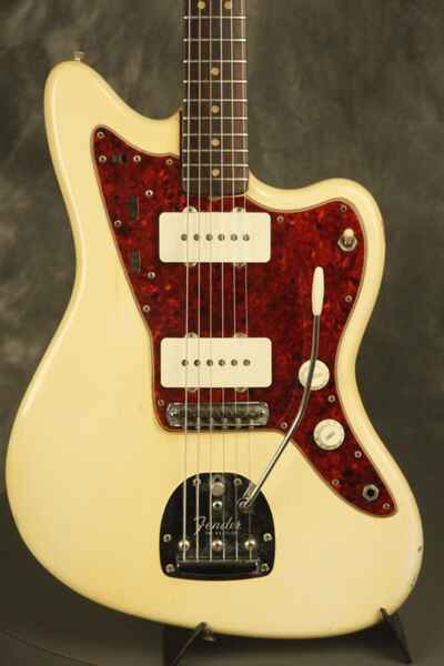 original 1964 Fender JAZZMASTER White w / matching headstock