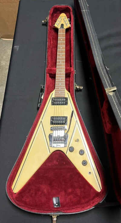 1984 Gibson Flying V Designer White Aged Vintage Original USA