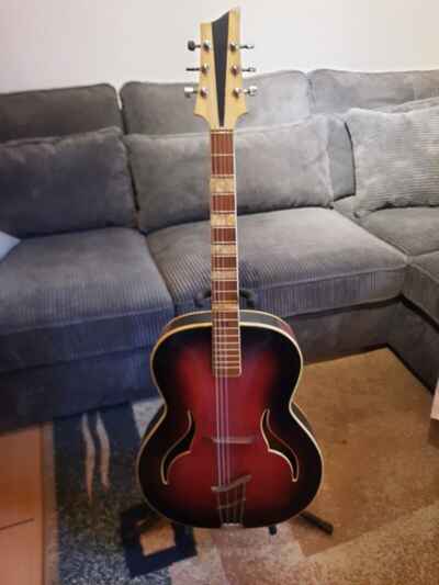 Archtop Gitarre Klira Donella Non Cutaway Bj 1956