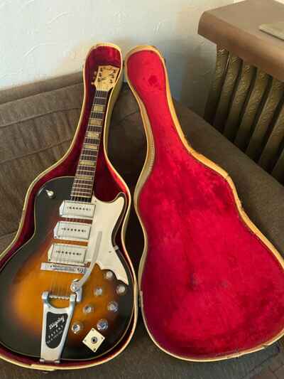 VERY RARE VINTAGE AIRLINE GUITAR.