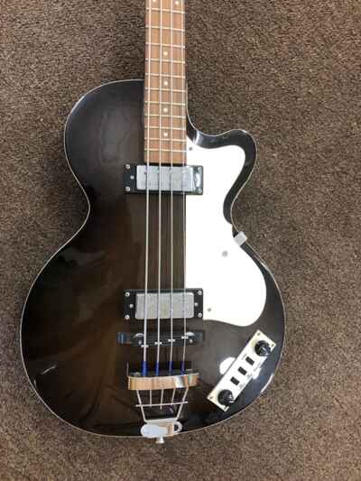 Hofner Club Bass C-Series Electric Bass Guitar - USED