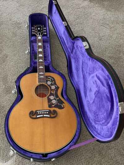 Epiphone 1957 SJ-200 Inspired By Gibson Custom