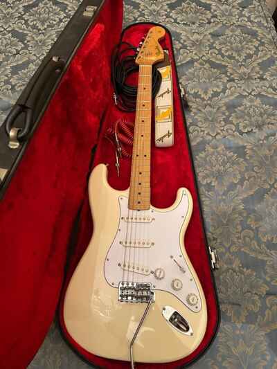 Fender Stratocaster ST-72 Olympic White (1972 RI) ?? Crafted in Japan