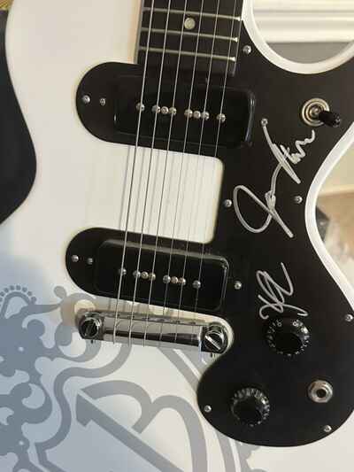 Gibson Melody Maker Jonas Brothers Signature Guitar