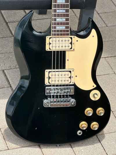 1979 Gibson SG Exclusive limited run totally cool Black w / Cream T-Top pickups.