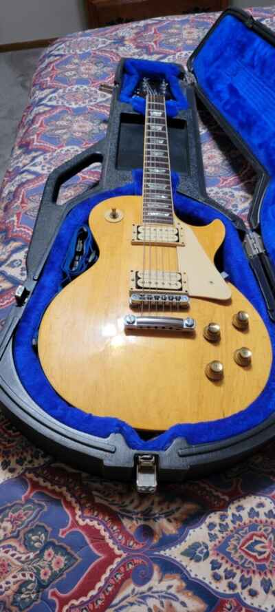 GIBSON LES PAUL DELUXE 1975