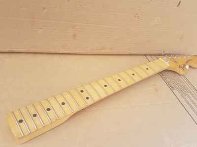 1979 FENDER STRATOCASTER USA MAPLE NECK