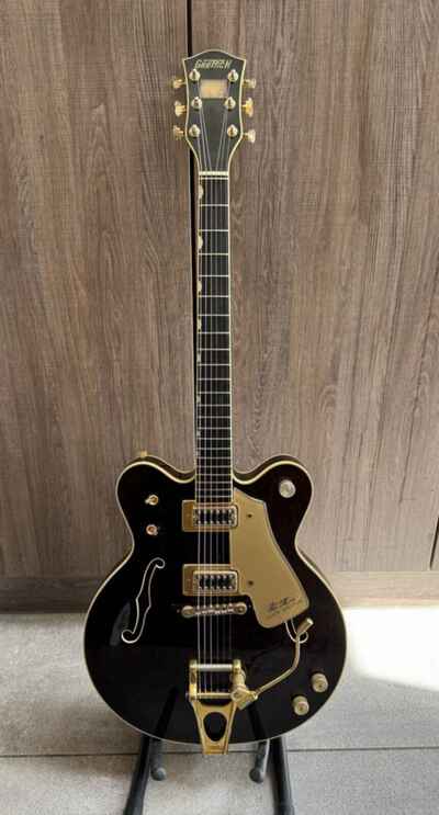 1979 Gretsch 7670 Chet Atkins Country Gentleman in Walnut player grade