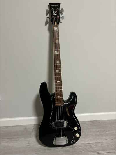 Vintage 1970s Ampeg Little Stud Bass Guitar P-Bass Lawsuit Rare Black For Repair