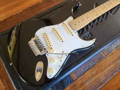 Fender Strat Std SSS MIJ vintage S1 w / ohsc 1985 - blk