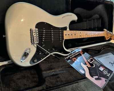 Fender Stratocaster 25th Anniversary 1979 Silver with OHSC made in U S.A.